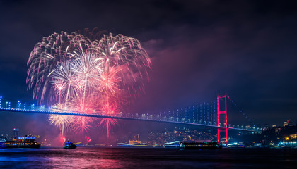 Obraz premium ISTANBUL, TURKEY. New Year 2020 Celebrations Around the Istanbul. Fireworks with Istanbul Bosphorus Bridge (15th July Martyrs Bridge). .