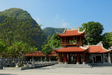 Obraz premium Vietnam Tam Coc temple Thai Vi