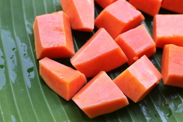 slices of papaya