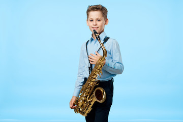 man playing the saxophone