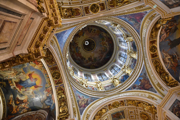 Décor peint de l'Eglise Saint-Isaac à Saint-Pétersbourg, Russie