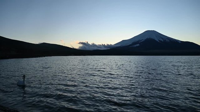 タイトルに使いやすい 元旦の富士山の動画