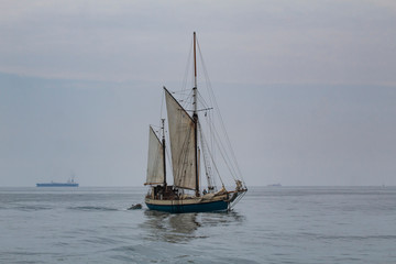 Fototapeta premium sailing ship in the sea