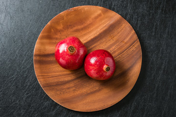 ざくろ　Bright red and beautiful pomegranate fruit