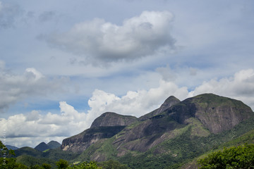 SERRA DO PARAÍSO PETROPOLITANO