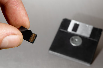 The development of computer technology. The era of storage media. The past and present of computer gigabytes. Memory card and floppy disk