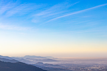 Luftaufnahme von Baden-Baden bei Boden-Nebel (Kopie)