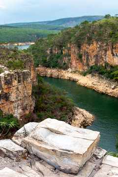 Mirante de furnas vista de cima dos C&acirc;nions na cidade de Campit&oacute;lio, Minas Gerais Brasil rota dos queijos serra da canastra