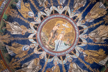 Mosaici del Battistero Neoniano, Ravenna