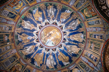 Fototapeta na wymiar Mosaici del Battistero Neoniano, Ravenna