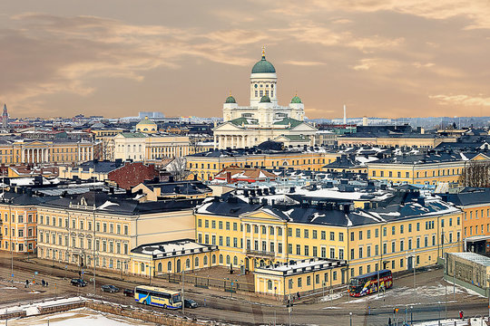 South Harbour is bay and harbour area immediately next to the centre of Helsinki, Finland near Helsinki Market Square. It is bordered by Katajanokka, Kaartinkaupunki, Ullanlinna and Kaivopuisto.