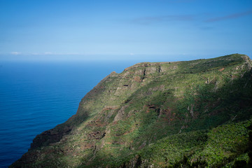 Fototapeta na wymiar View of the Anaga Mountains over Tenerife