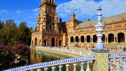 Naklejka premium herrlicher spanischer Messepavillon in Sevilla am Plaza de Espana