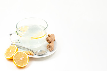 Obraz na płótnie Canvas Ingwertee und Zitrone gegen Erkältung