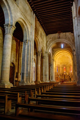 Interior iglesia de san  millan, segovia