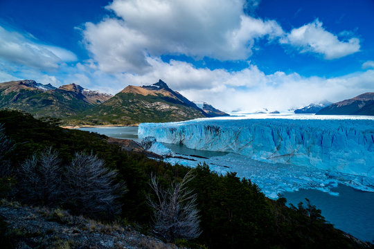 「ロス・グラシアレス」の写真素材 57件の無料イラスト画像 Adobe Stock