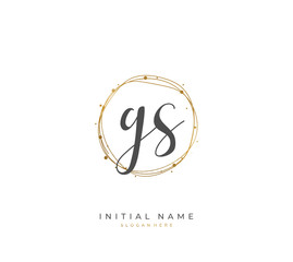 Obraz premium Handwritten letter G S GS for identity and logo. Vector logo template with handwriting and signature style.