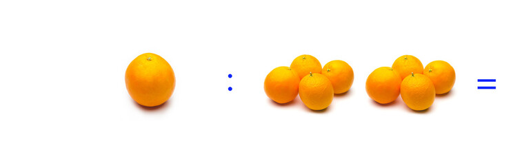 operación simple de división matemática entre naranjas; cálculo matemático