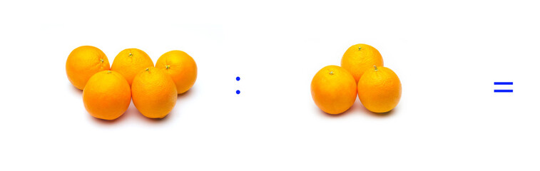 División sencilla entre naranjas, cálculo matemático de división.