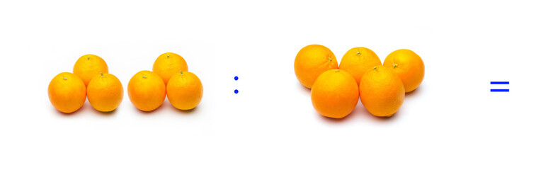 División sencilla entre naranjas, cálculo matemático de división.