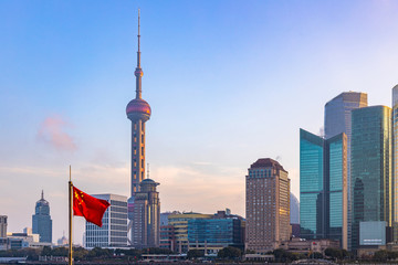 Naklejka premium Shanghai skyline and skyscraper, Shanghai modern city in China on the Huangpu River.