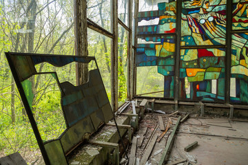 Fototapeta na wymiar church in Chernobyl