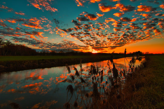 Sonnenuntergang an der Aller bei Wienhausen