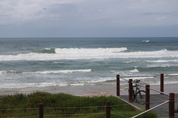 Fototapeta premium waves breaking at coffs harbour beach