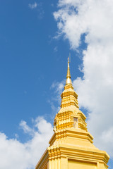 Naklejka premium Wat Pa Sawang Boon five hundred Golden pagoda in Kaeng Khoi Saraburi Thailand