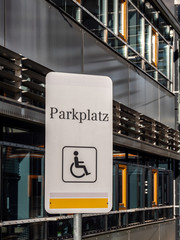Zeichen Behindertenparkplatz in Deutschland