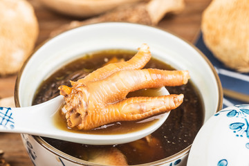 Stewed chicken with Morel，Chinese cuisine