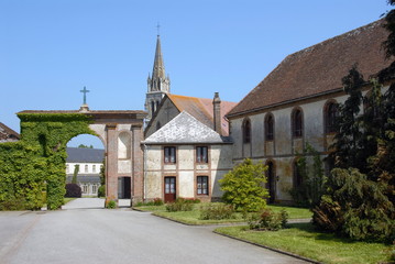 Fototapeta na wymiar Abbaye Notre-dame de la Trappe (XIe siècle, commune de Soligny-la-Trappe, département de l'Orne, France