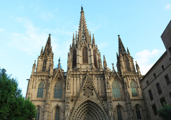 Fototapeta na wymiar Catedral de la Santa Creu i Santa Eulàlia