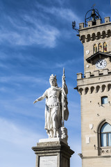Fototapeta na wymiar Statue of Liberty (Statua della Libertà) in Piazza della Libertà, City of San Marino - Image