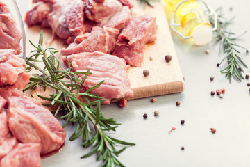 ​​veal with spices and rosemary