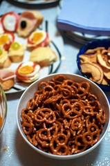 pretzels in a bowl