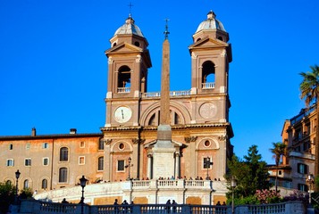 Fototapeta na wymiar Kirche Santa Trinità dei Monti, Spanische Treppe, Rom, Italien