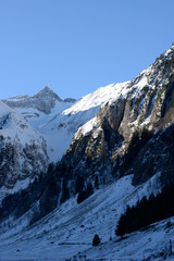 randonnée hivernale avec vue sur le Säntis - Suisse