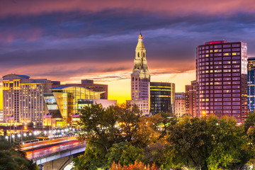 Hartford, Connecticut, USA downtown skyline at dusk