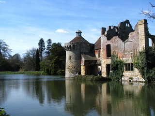 Obraz premium Castle and Water