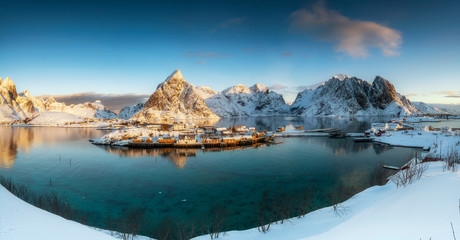 Beautiful sunrise in Norway - lofotens