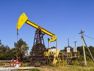 Pumping unit as the oil pump installed on a well