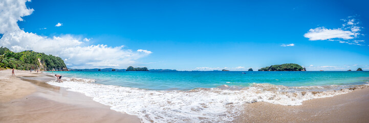 Fototapeta premium tropical beach blue water 