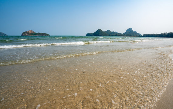 Aow Manaow Beach Prachuap Kirikan South Thailand 
