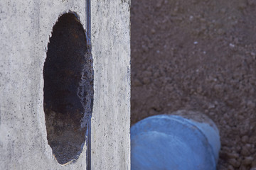 Storm sewage inlet for installation on the road