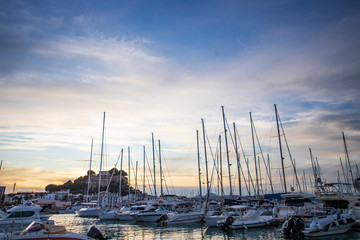Fin de tarde en el puerto de Denia © imageblock