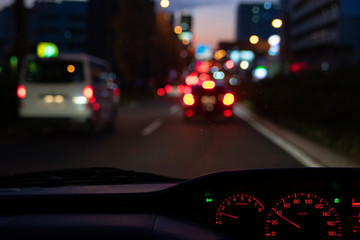 夜のドライブ