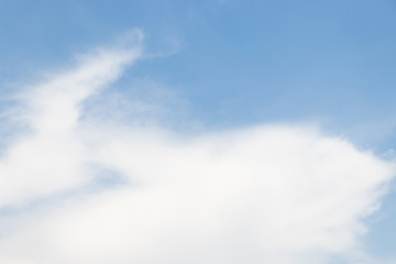 Obraz premium Clear blue sky with white cloud background