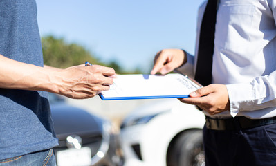 Customers and car insurance agents have entered into agreements and signed documents to claim...