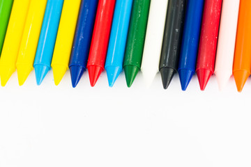 image - school supplies - colorful crayons 
